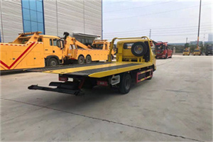 连江非事故拖车