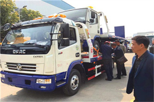 连江汽车道路救援拖车价格